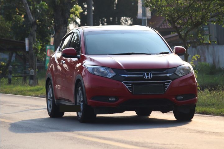 Red Honda HR-V representing vehicles serviced by Metro Auto Glass